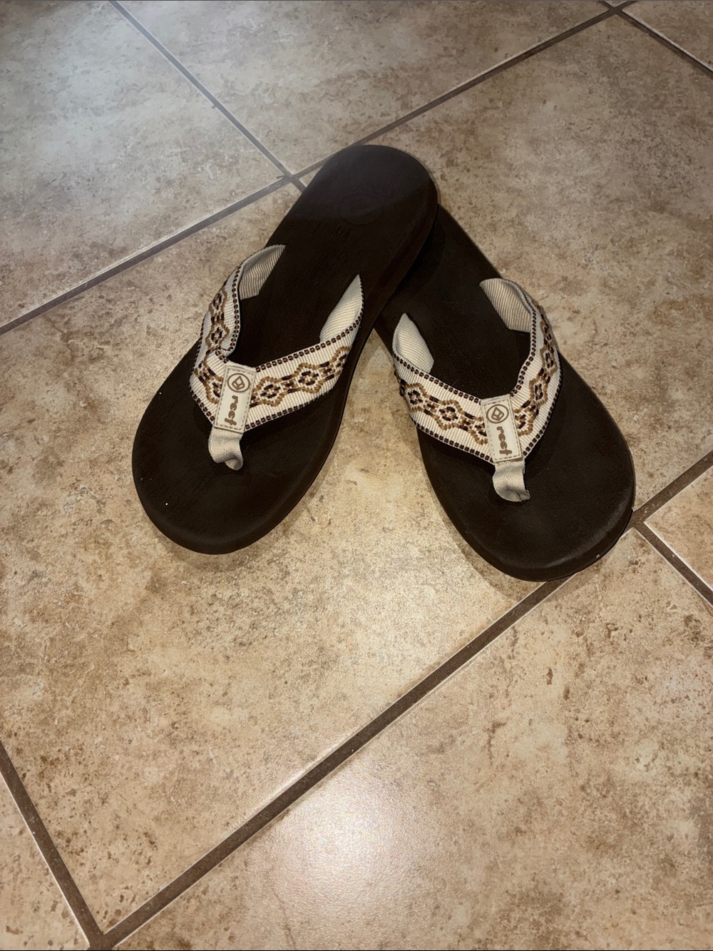 Reef Women's Black Flip Flop Sandals with Cream Brown Patterned Straps